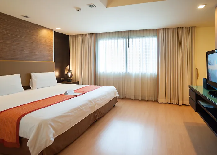 Aspen Sukhumvit 2 Hotel 4*