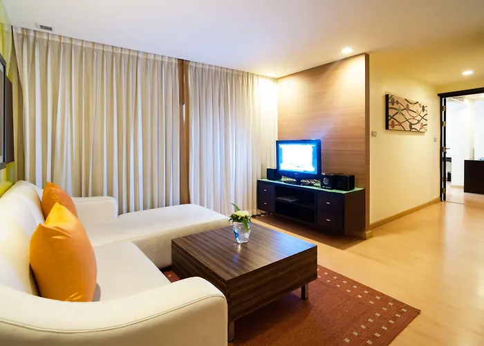 Aspen Sukhumvit 2 Hotel 4*