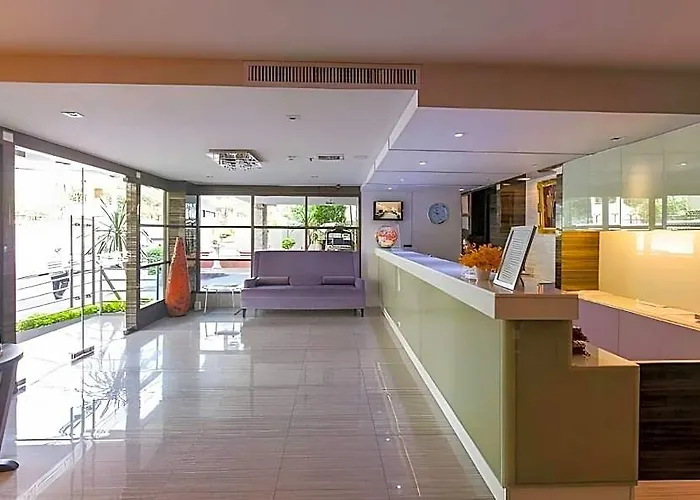 Aspen Sukhumvit 2 Hotel 4*